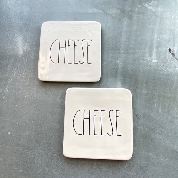 Rae Dunn Cheese Plates - Pair - Picture 10 of 10